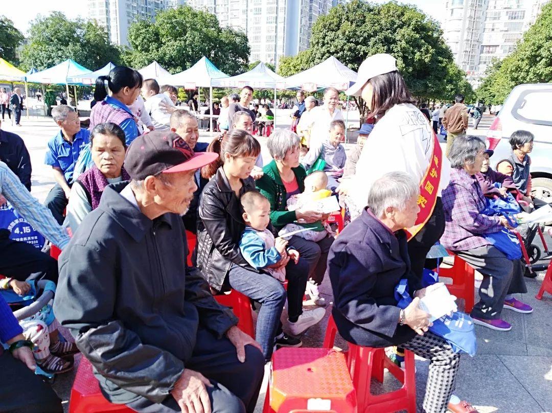 白宮加密貨幣沙皇大衛(wèi)·薩克斯表示穩(wěn)定幣的清晰度可能會引發(fā)數(shù)萬億美元的美國債務(wù)